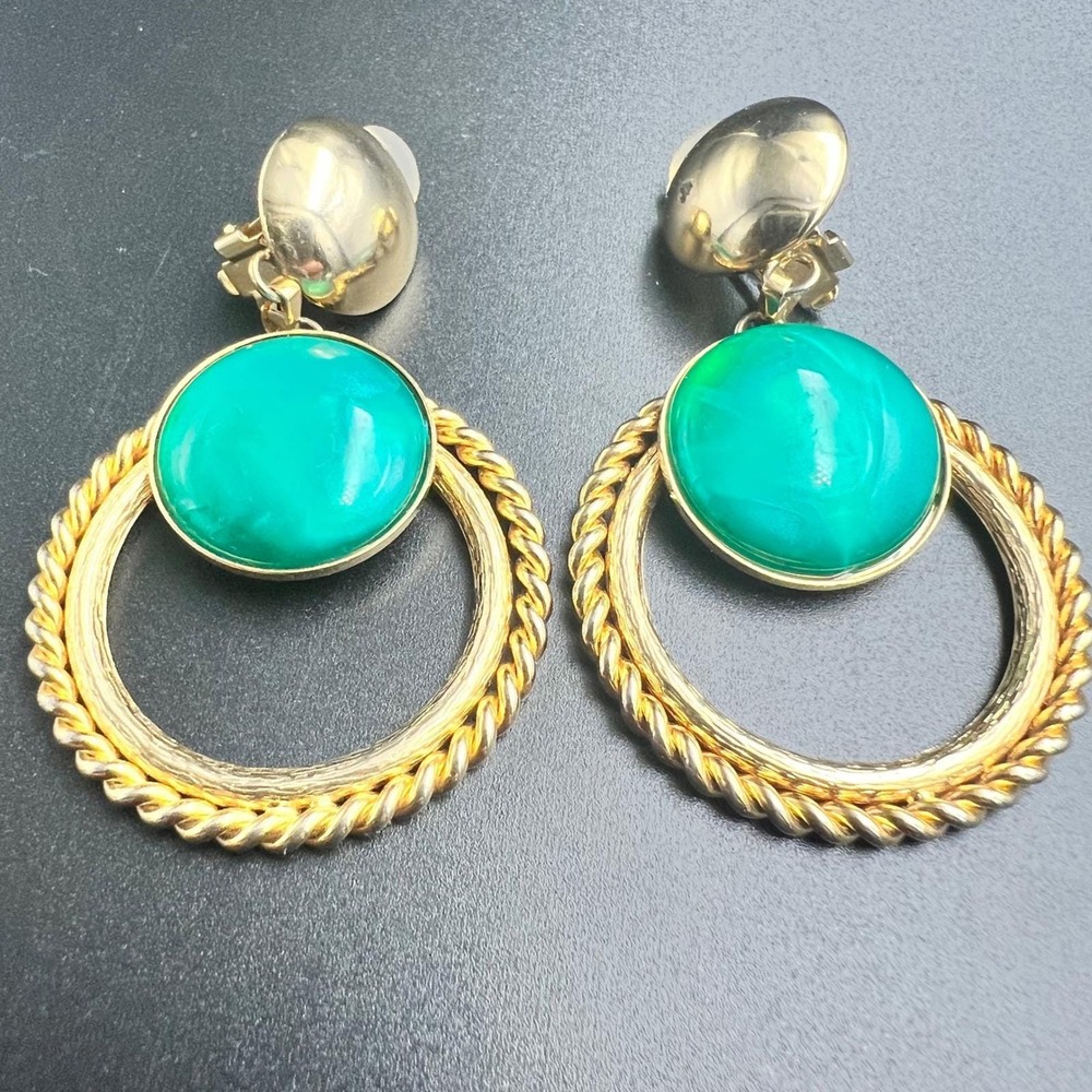 Vintage‎ Gold Tone Green Cabochon Textured Hoop Clip On Earrings Large Retro